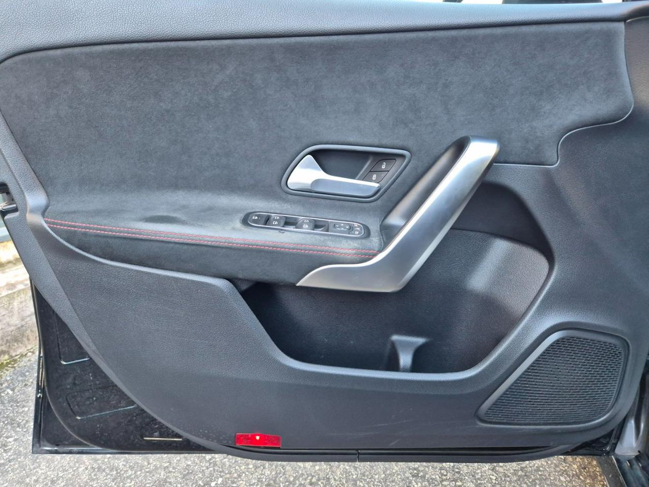 MERCEDES-BENZ A 180 Automatic Premium - 13