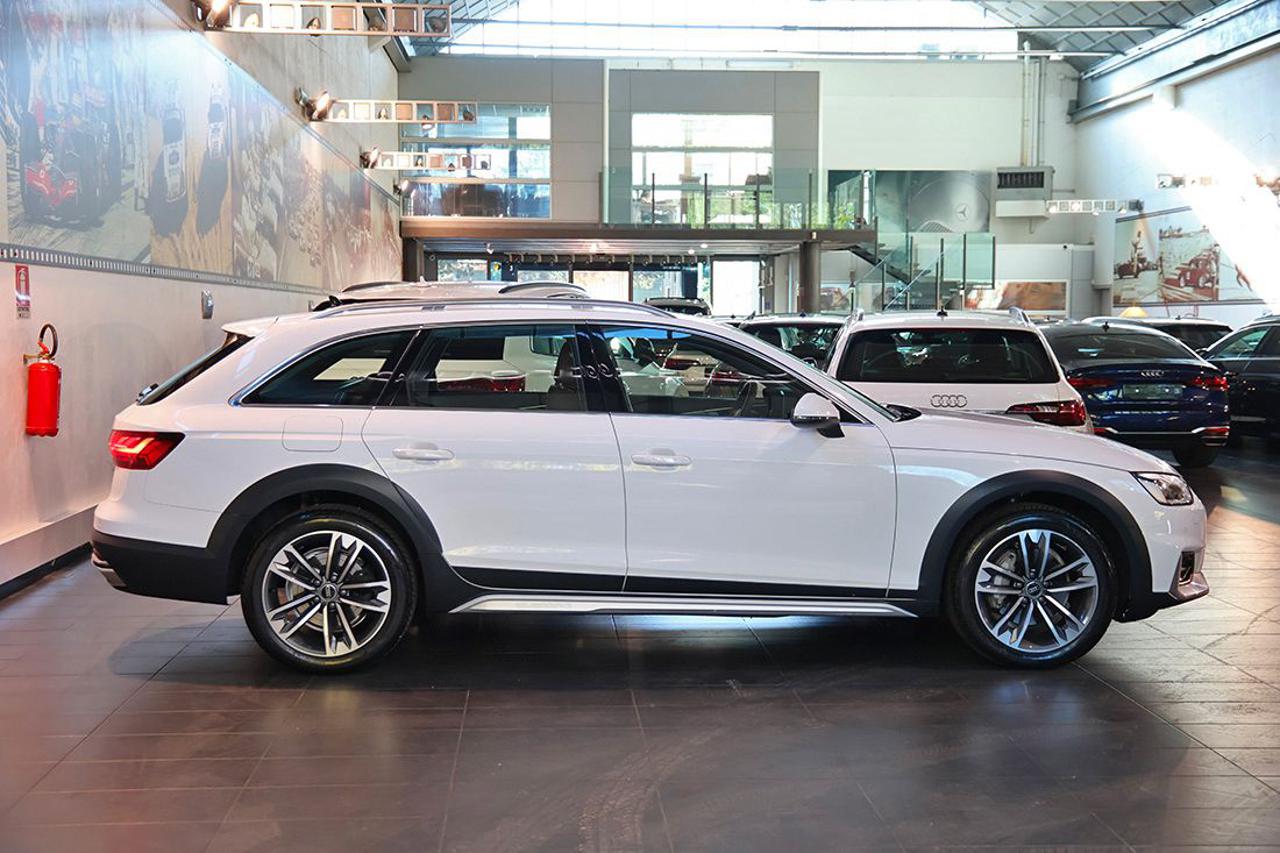 AUDI A4 allroad 40 TDI S-Tronic Identity Contrast - 2