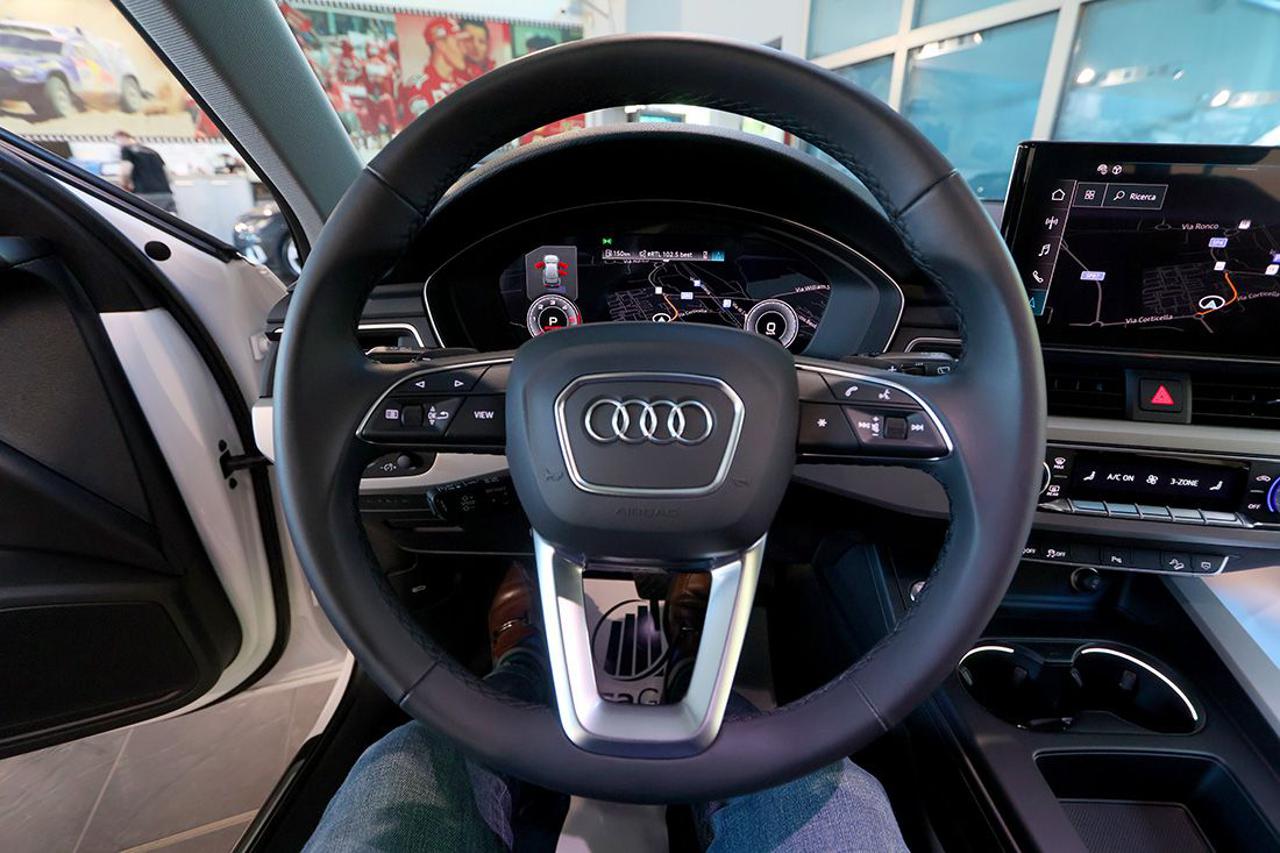 AUDI A4 allroad 40 TDI S-Tronic Identity Contrast - 21