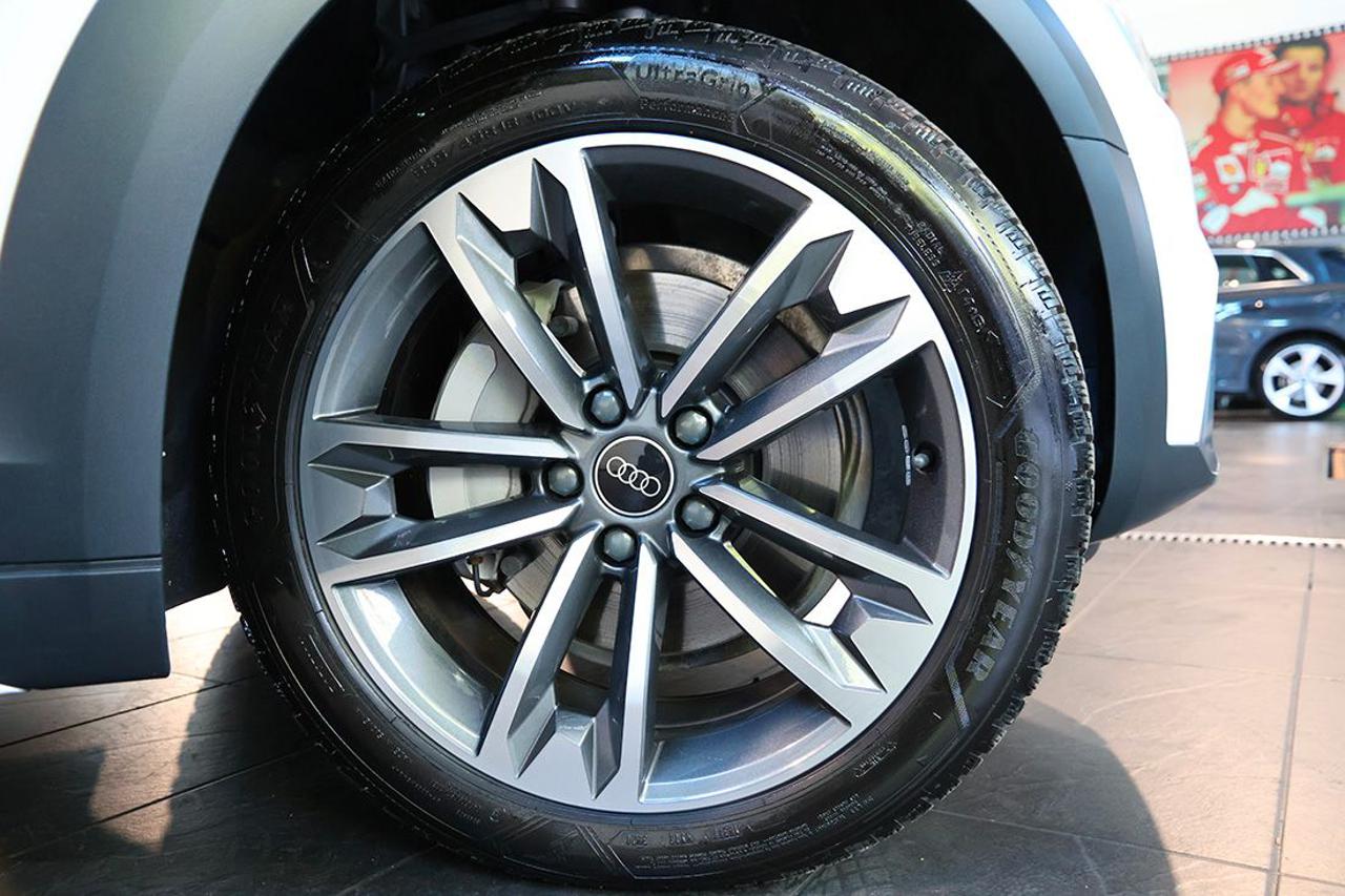 AUDI A4 allroad 40 TDI S-Tronic Identity Contrast - 6