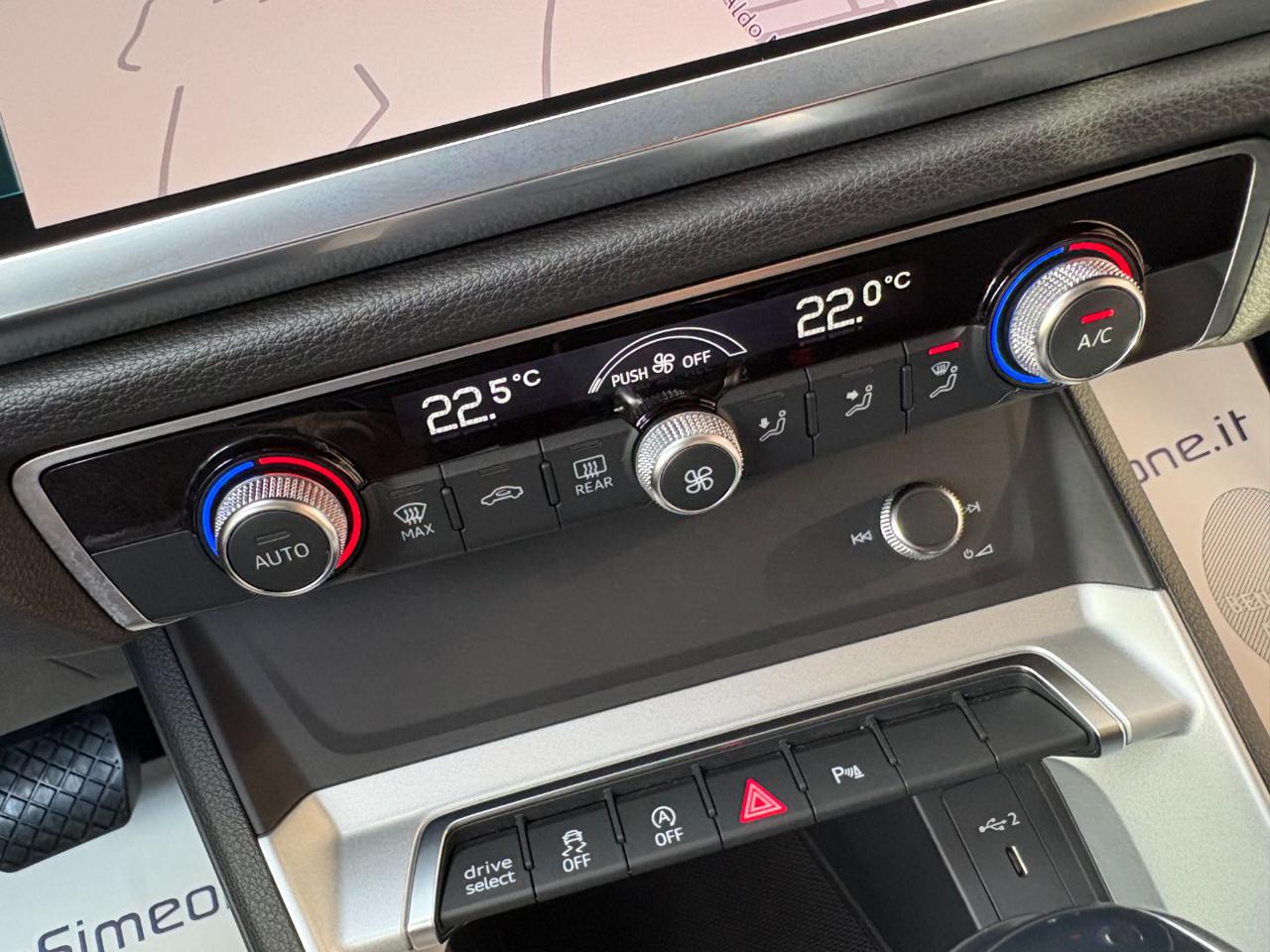 AUDI Q3 SPB Sportback 35 TDI S tronic S line - 24