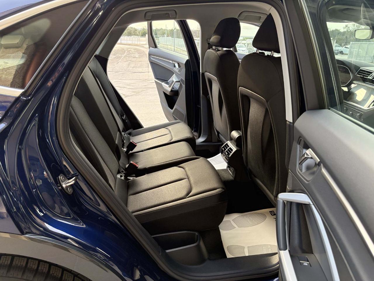 AUDI Q3 SPB Sportback 35 TDI S tronic S line - 11