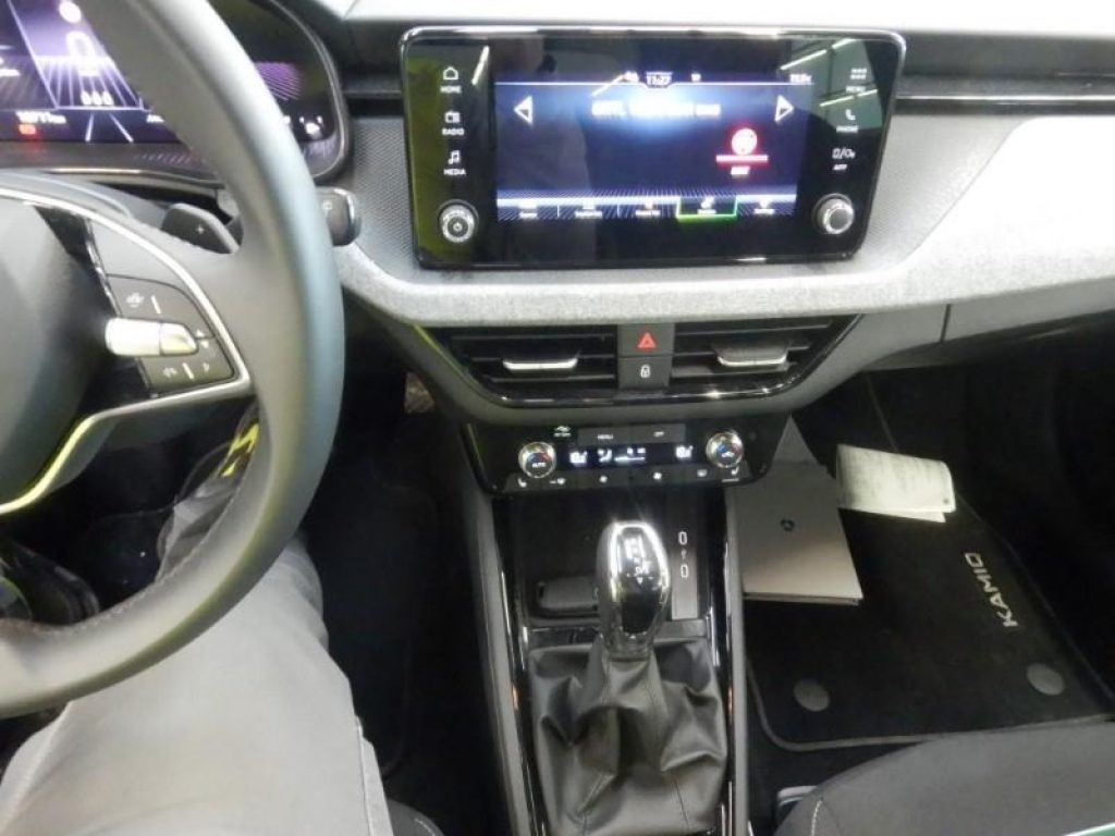 SKODA Kamiq 1.5 TSI ACT DSG 130 Edition - 6