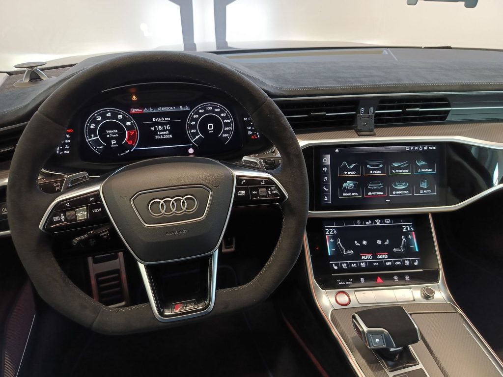 AUDI RS6 4.0 quattro tiptronic - 11