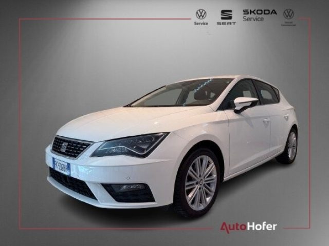 SEAT Leon Weiß pastell
