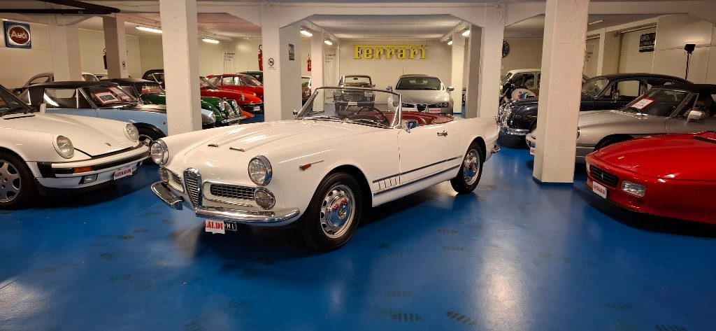 ALFA ROMEO 2000 SPIDER TOURING**ITALIANA DA SEMPRE-TARGHE MILANO - 32