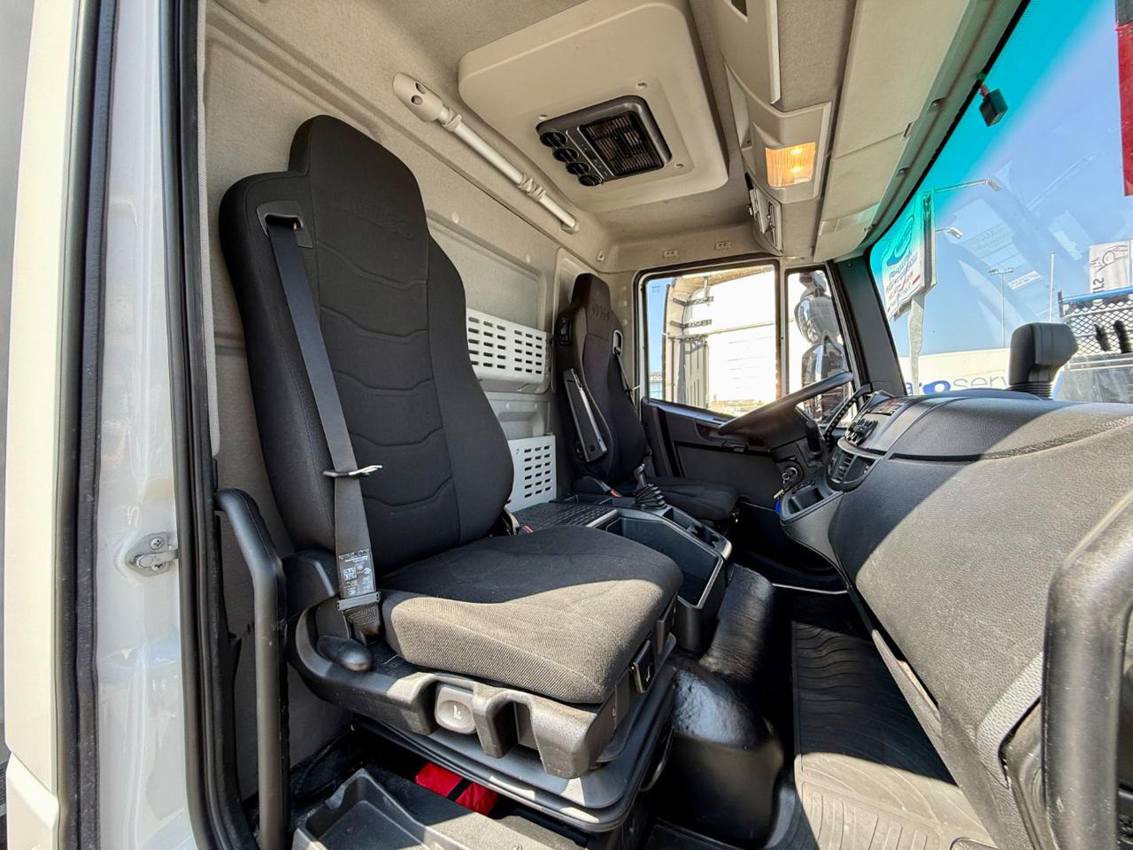 IVECO EUROCARGO 120-250P - 11