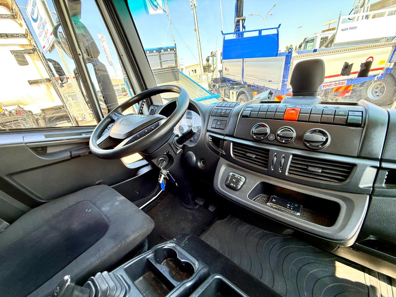 IVECO EUROCARGO 120-250P - 12
