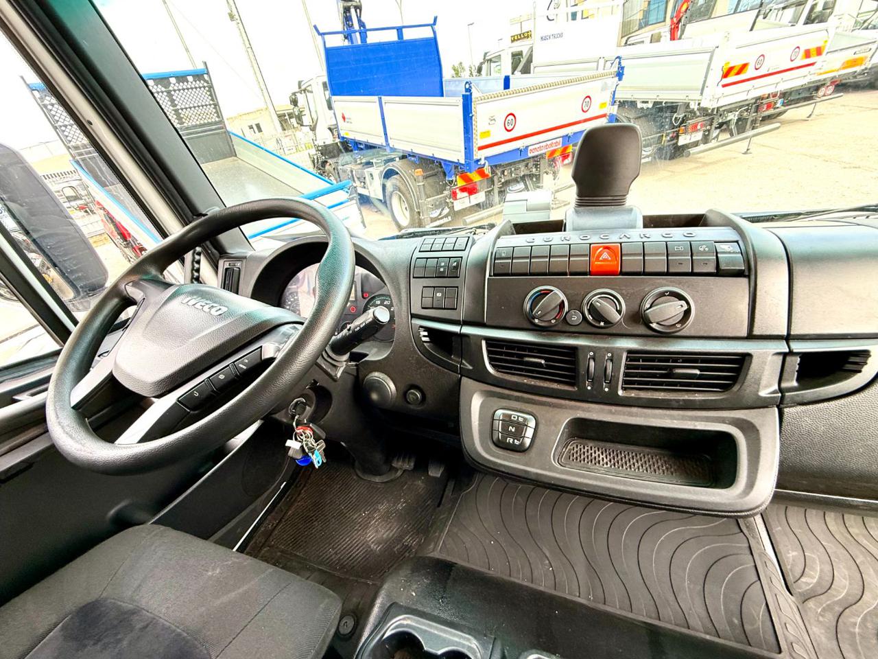 IVECO EUROCARGO 120-250P - 12