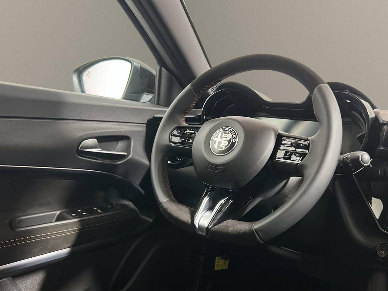 ALFA ROMEO Junior 1.2 145 CV Hybrid eDCT6 Q4 Intensa PREZZO VERO - 26