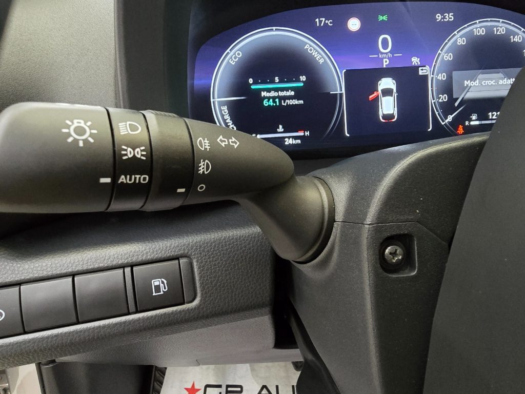 TOYOTA C-HR 1.8 HV Trend - 16