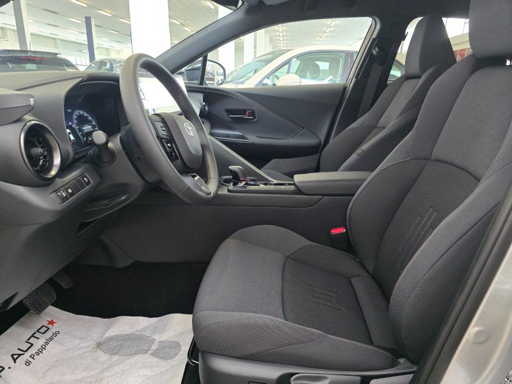 TOYOTA C-HR 1.8 HV Trend - 22