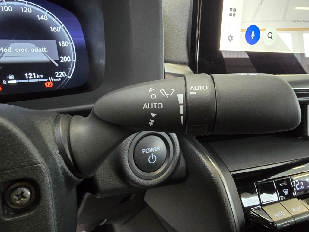 TOYOTA C-HR 1.8 HV Trend - 15