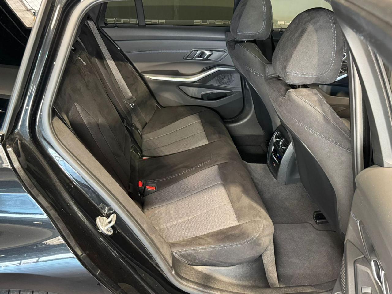 BMW 320 d 48V xDrive Touring Msport Tetto apr. Gancio t. - 13