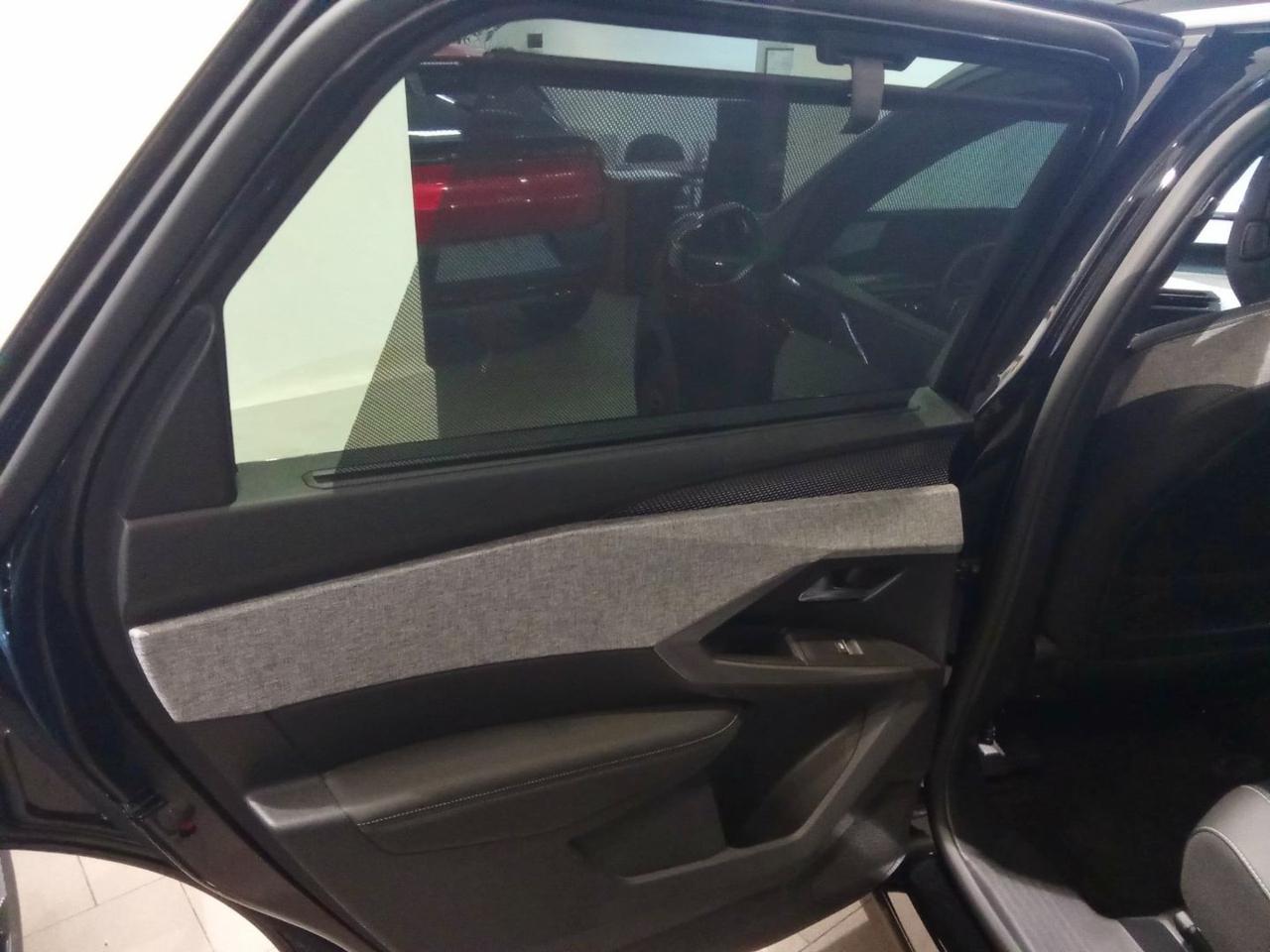 PEUGEOT 5008 Hybrid 145 e-DCS6 GT 7 POSTI Tetto & Drive & 360 - 18