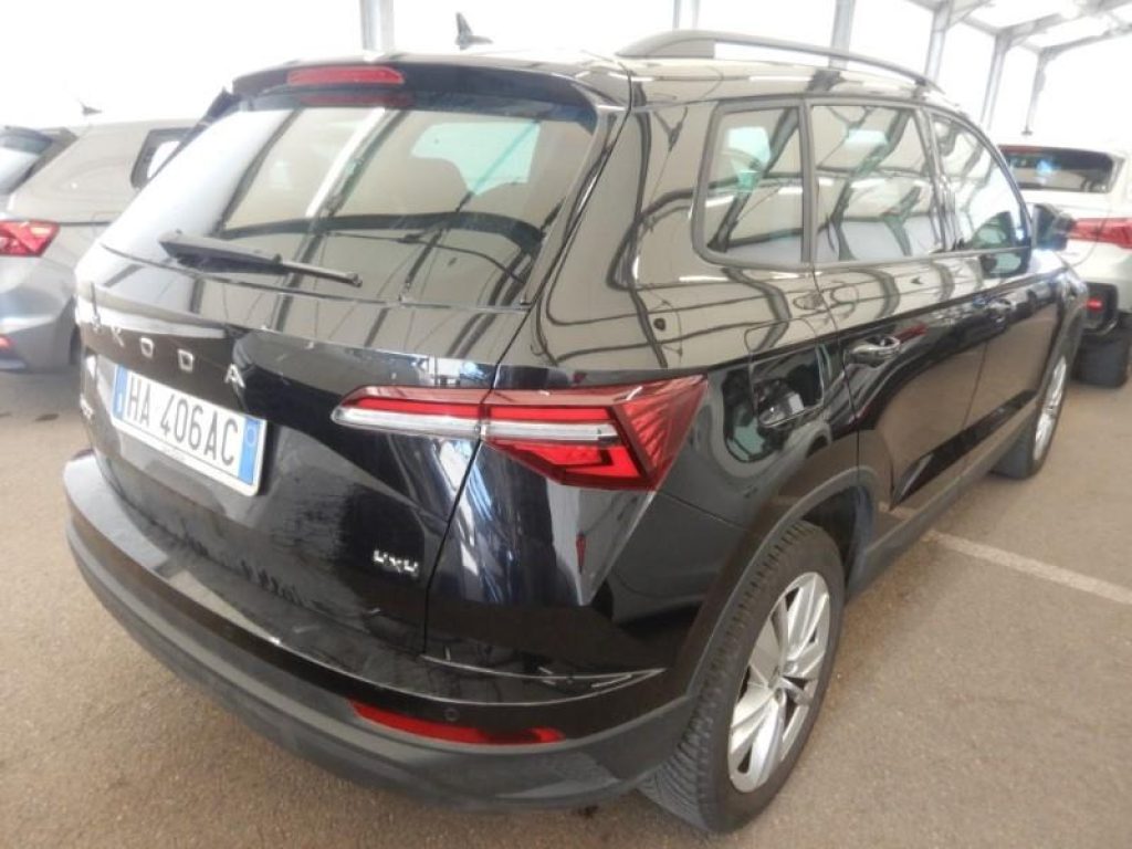SKODA Karoq 2.0 TDI SCR 4x4 DSG Executive - 4