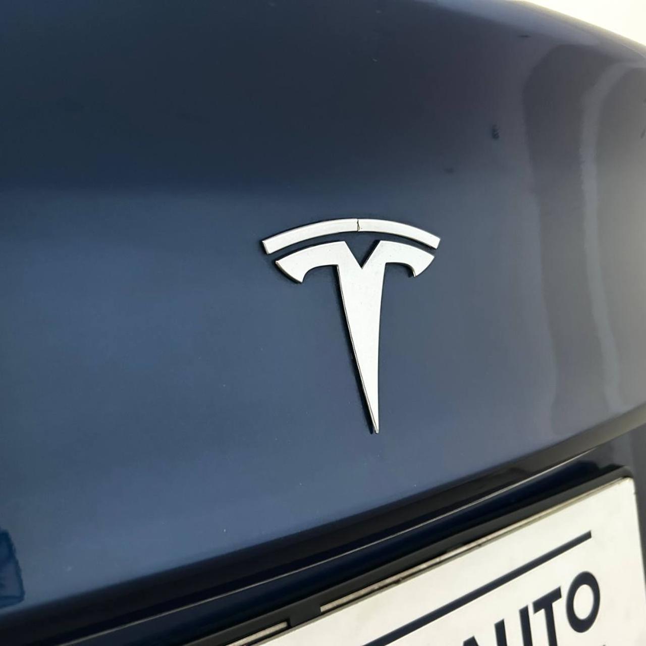 TESLA Model 3 Standard RWD Plus - 37