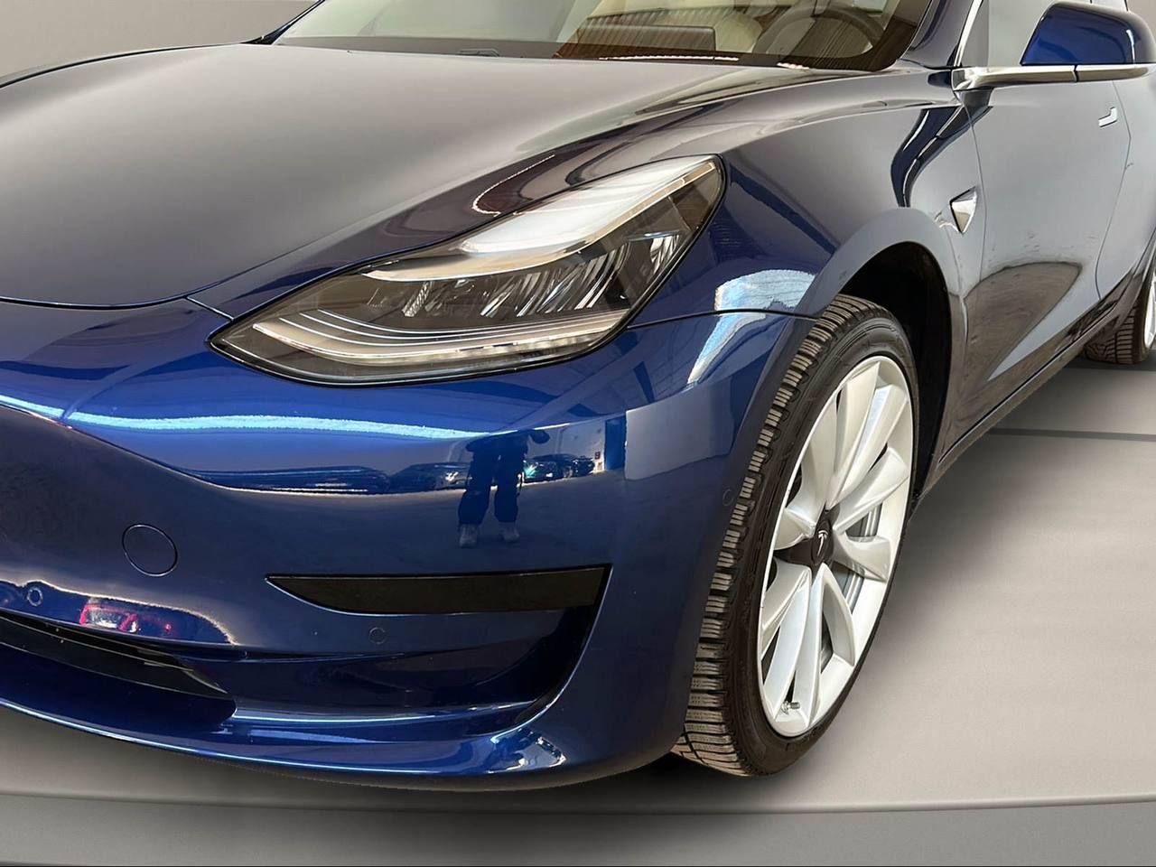 TESLA Model 3 Standard RWD Plus - 30