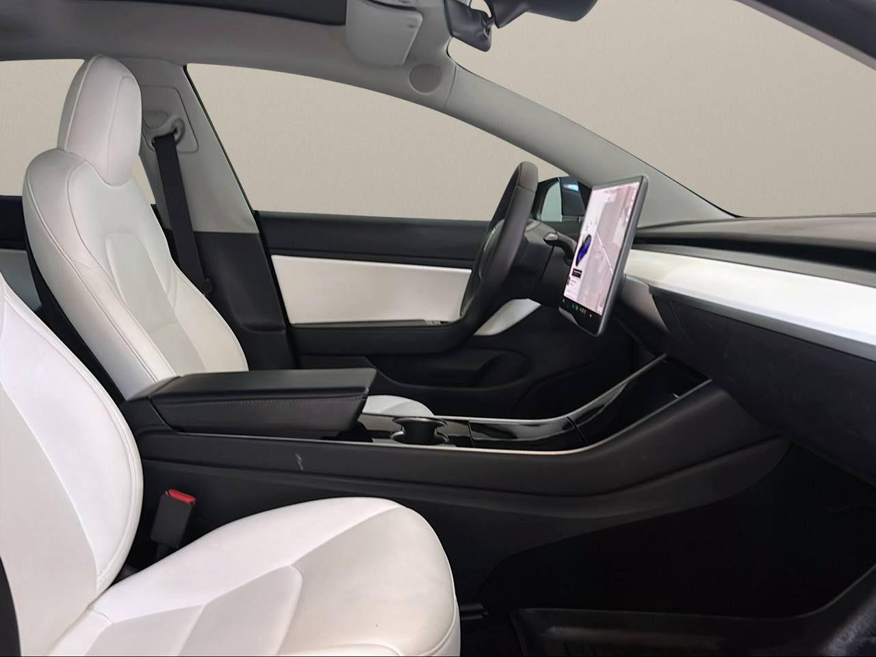 TESLA Model 3 Standard RWD Plus - 11