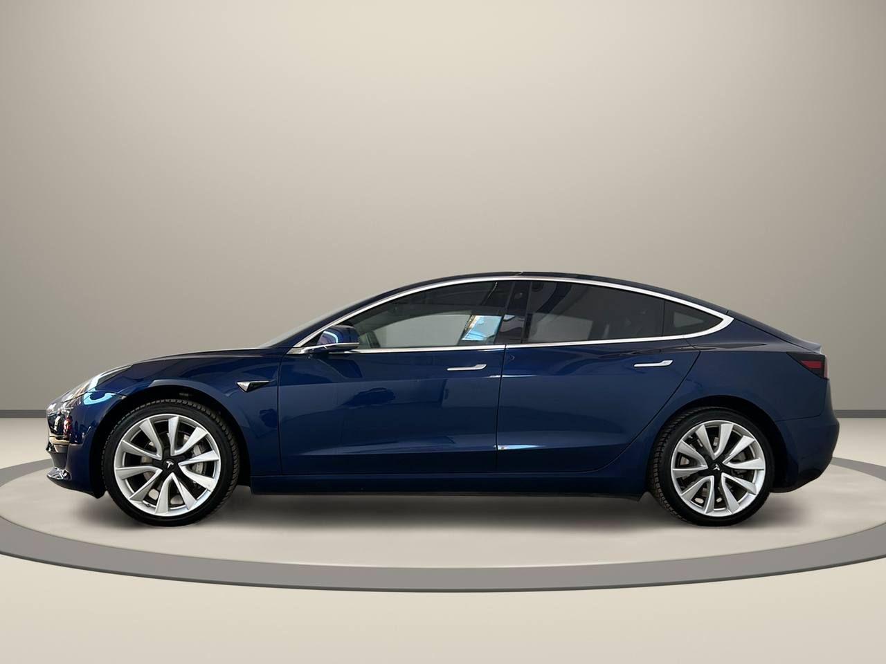 TESLA Model 3 Standard RWD Plus - 3