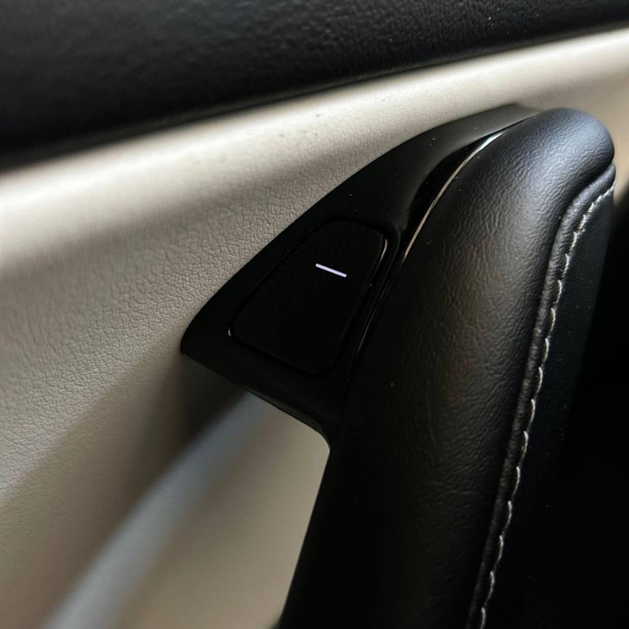 TESLA Model 3 Standard RWD Plus - 28