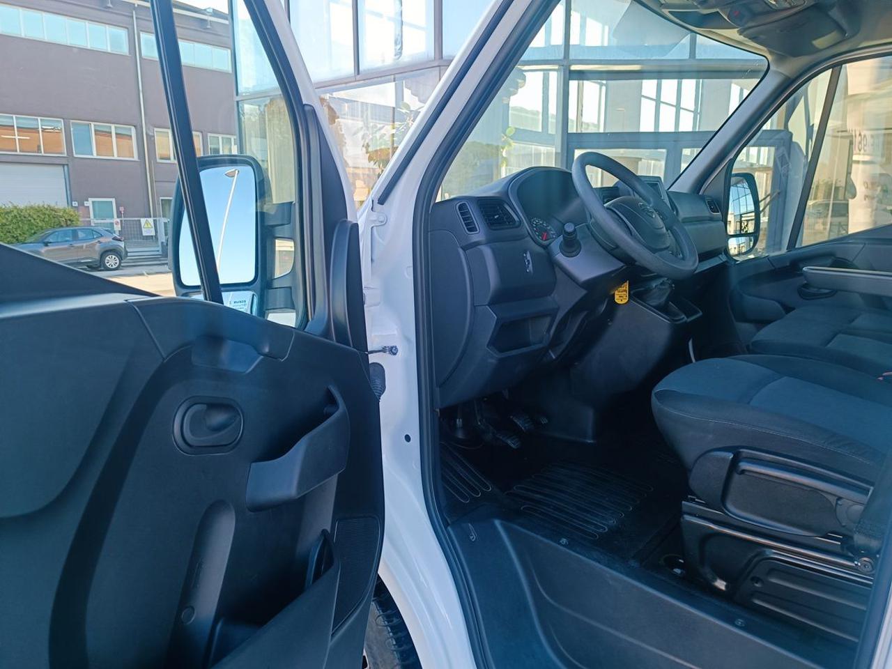 NISSAN Interstar 35 2.3 dCi 135CV PM-TA Acenta Furgone - 4