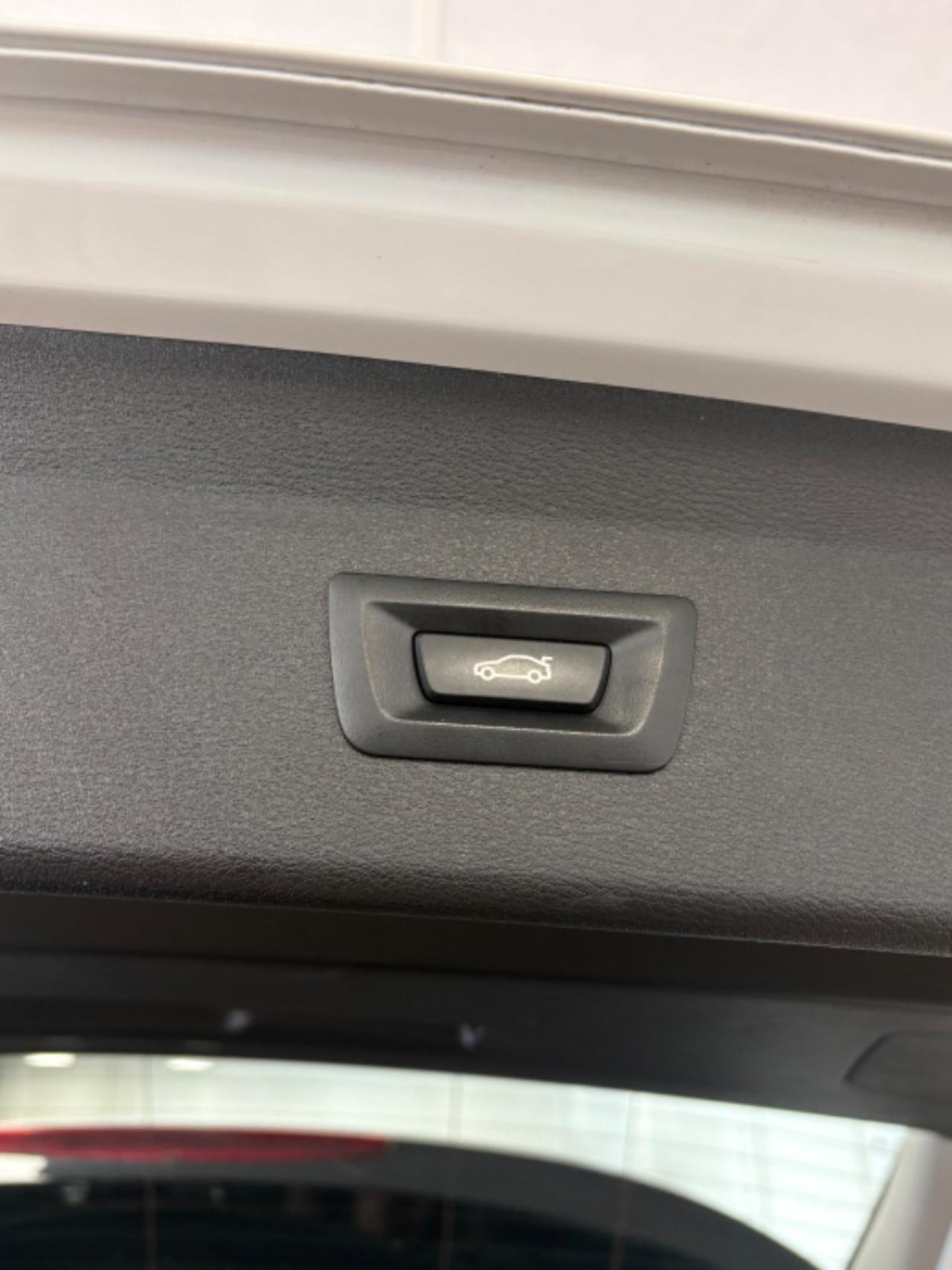 BMW X1 sDrive18d Business Advantage - 8