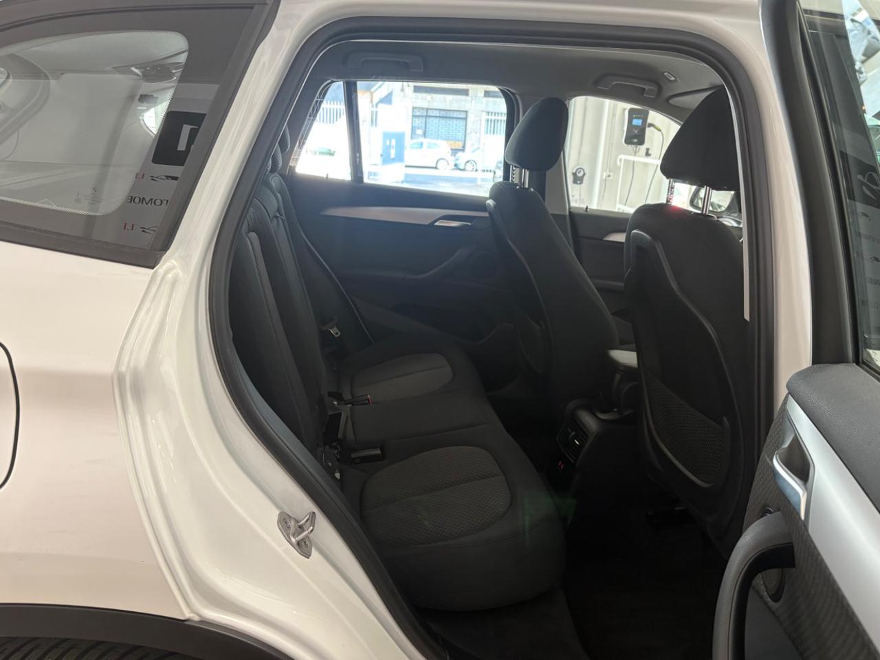 BMW X1 sDrive18d Business Advantage - 22