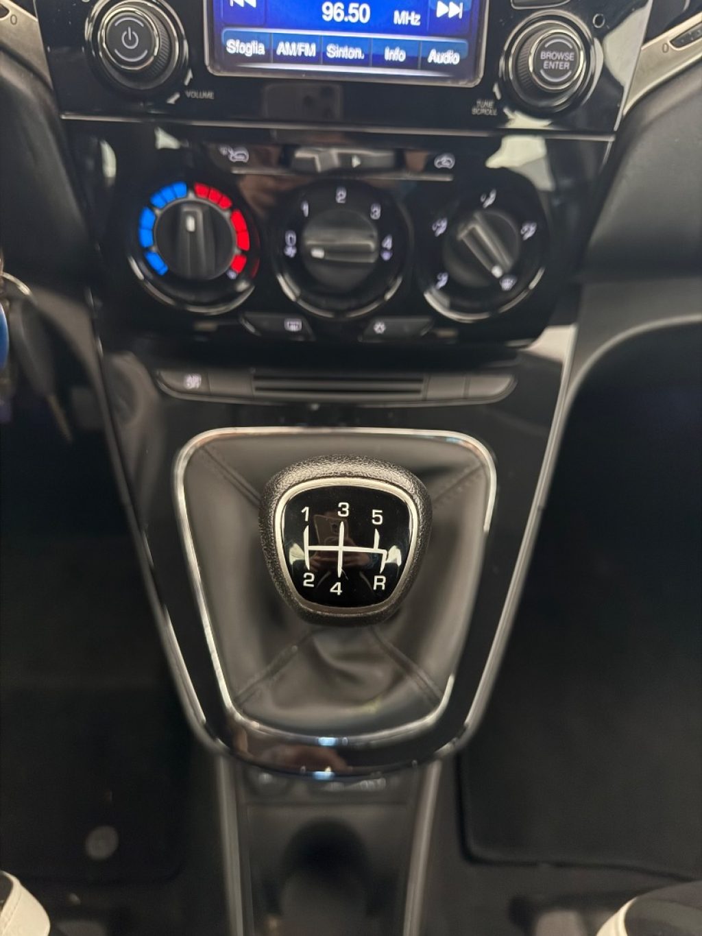 LANCIA Ypsilon 1.2 69 CV 5 porte. Platinum - 6