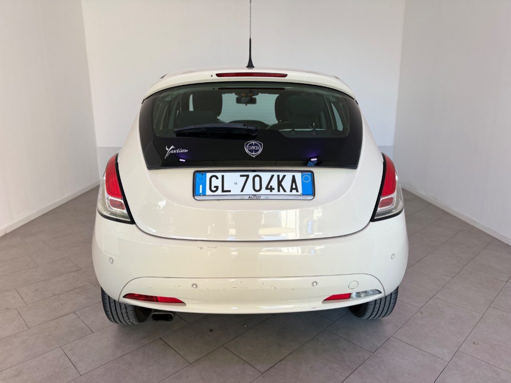 LANCIA Ypsilon 1.2 69 CV 5 porte. Platinum - 13