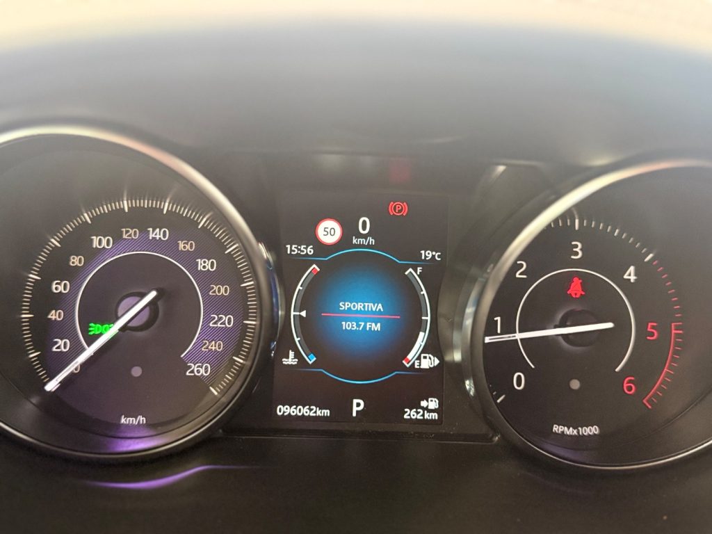 JAGUAR E-Pace 2.0D 150 CV AWD aut. R-Dynamic HSE - 2