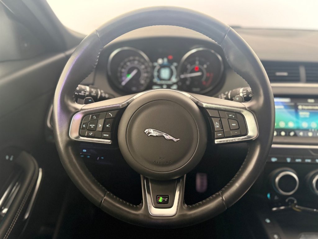 JAGUAR E-Pace 2.0D 150 CV AWD aut. R-Dynamic HSE - 8