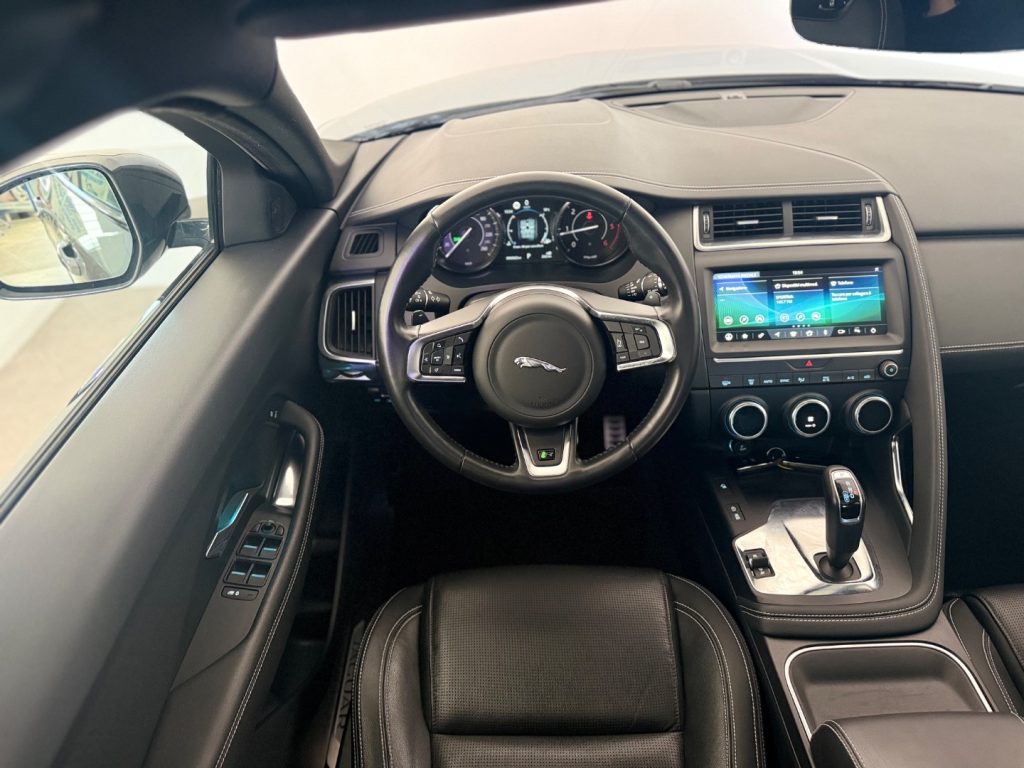 JAGUAR E-Pace 2.0D 150 CV AWD aut. R-Dynamic HSE - 9