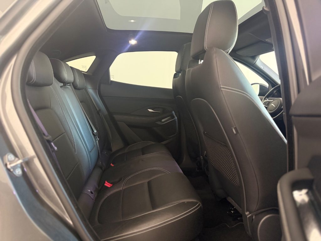 JAGUAR E-Pace 2.0D 150 CV AWD aut. R-Dynamic HSE - 16