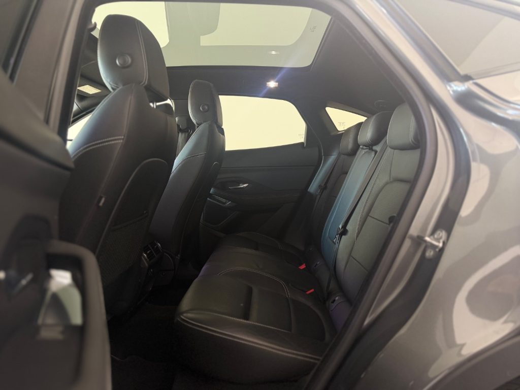 JAGUAR E-Pace 2.0D 150 CV AWD aut. R-Dynamic HSE - 17