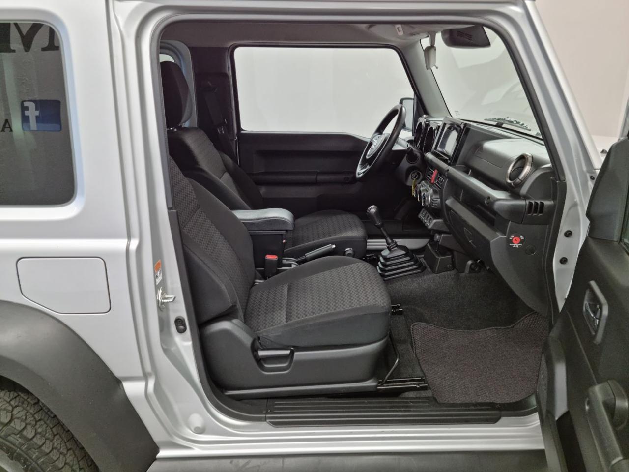 SUZUKI Jimny 1.5 5MT Top - 27