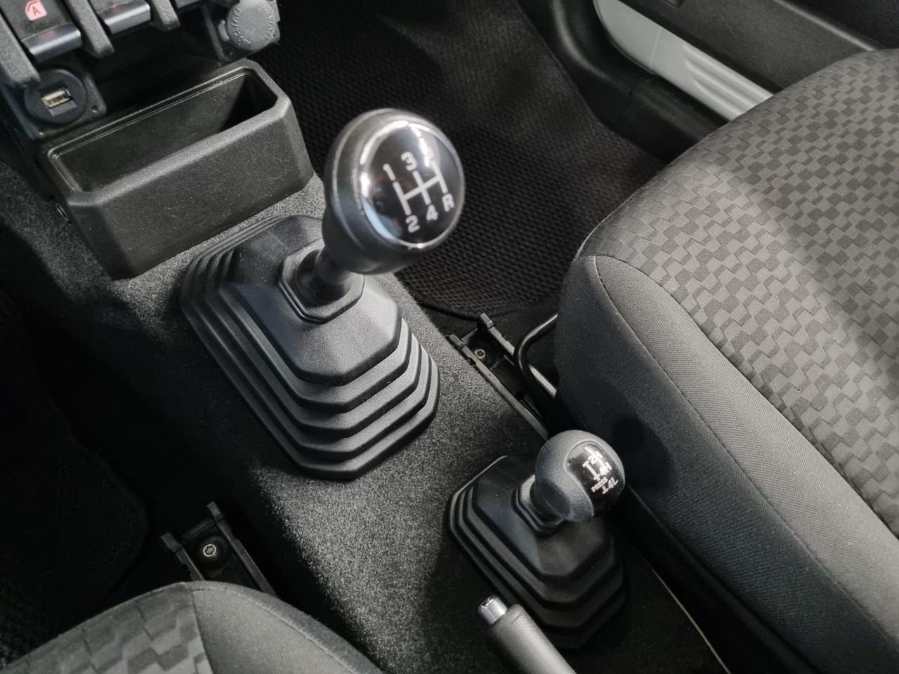 SUZUKI Jimny 1.5 5MT Top - 13