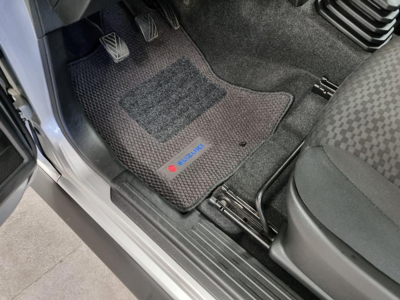 SUZUKI Jimny 1.5 5MT Top - 20