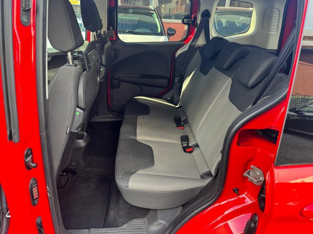 FORD Tourneo Courier 1.0 EcoBoost 100 CV Plus - 20