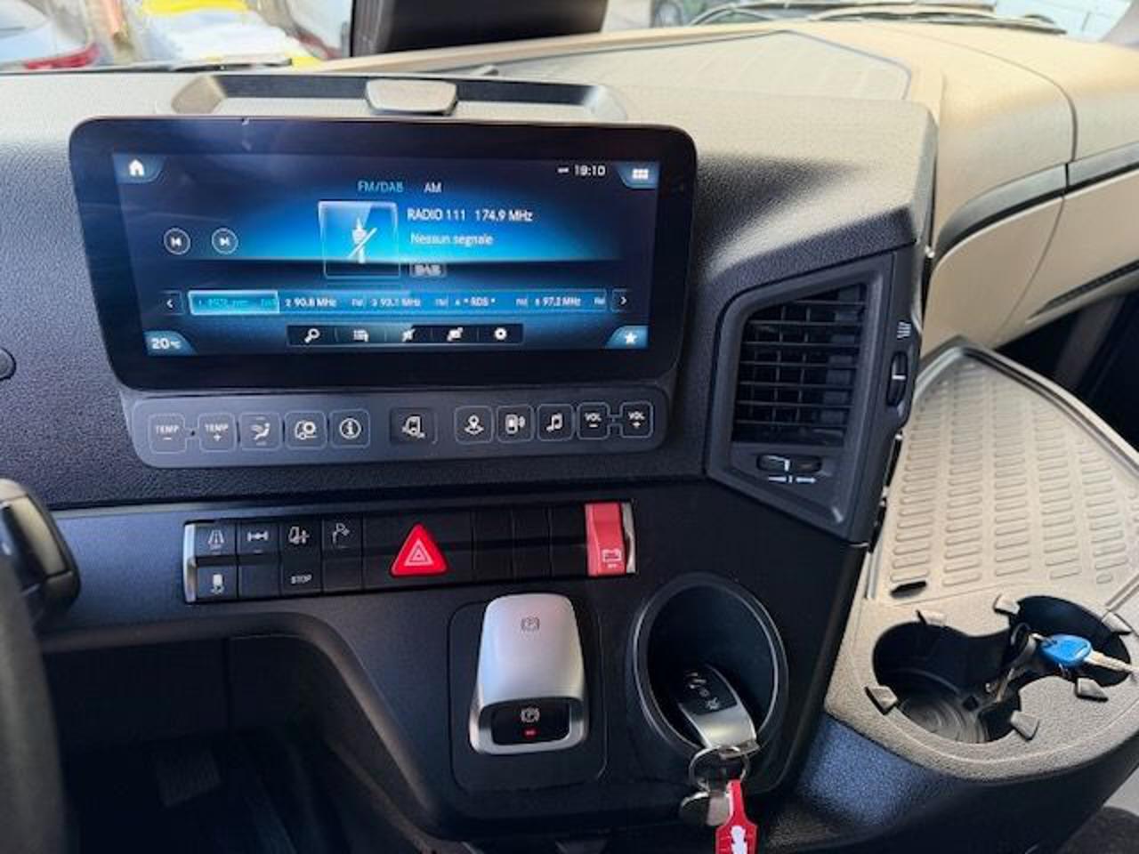 MERCEDES-BENZ ACTRO 1848 - 14