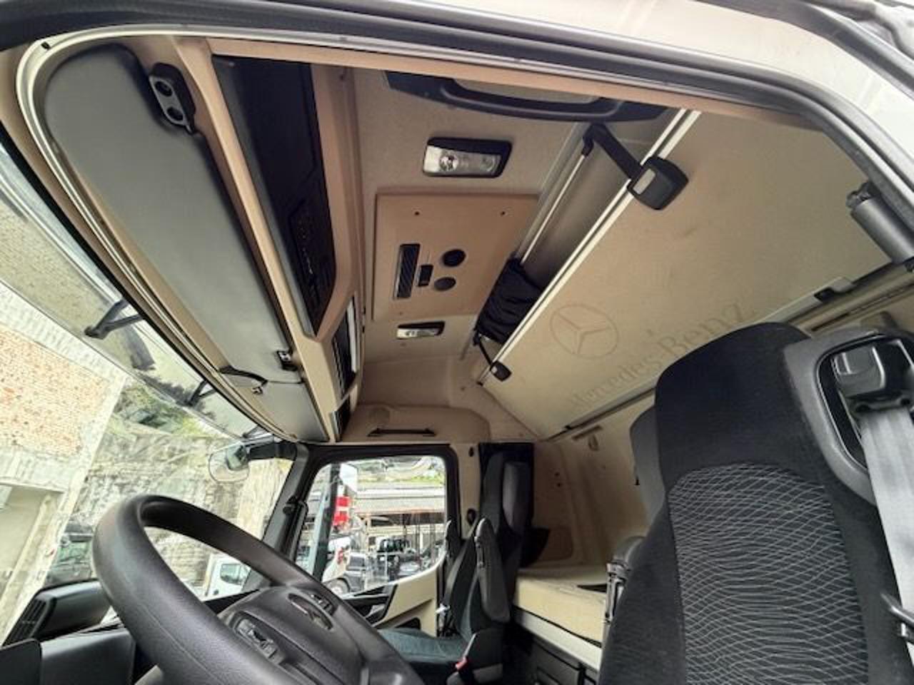 MERCEDES-BENZ ACTRO 1848 - 12