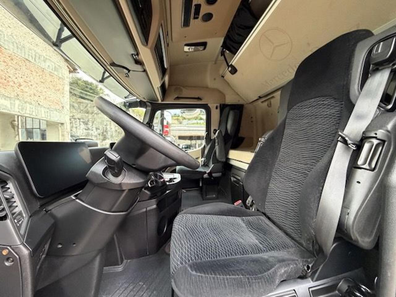 MERCEDES-BENZ ACTRO 1848 - 11