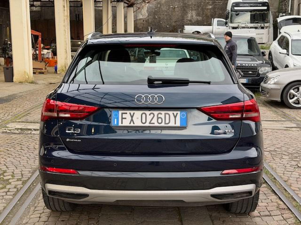 AUDI Q3 2.0 TDI 150 CV Business - 5