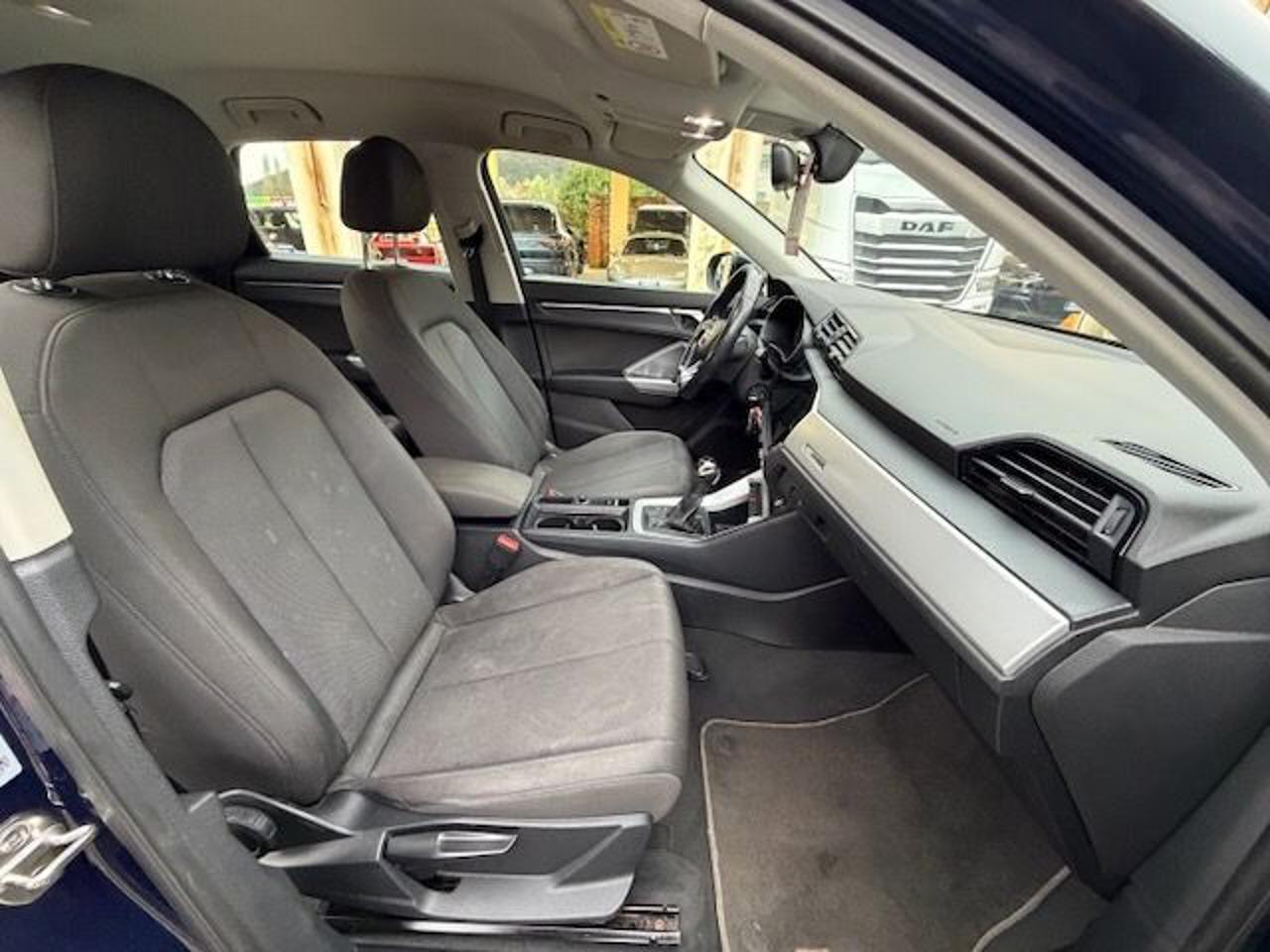 AUDI Q3 2.0 TDI 150 CV Business - 11