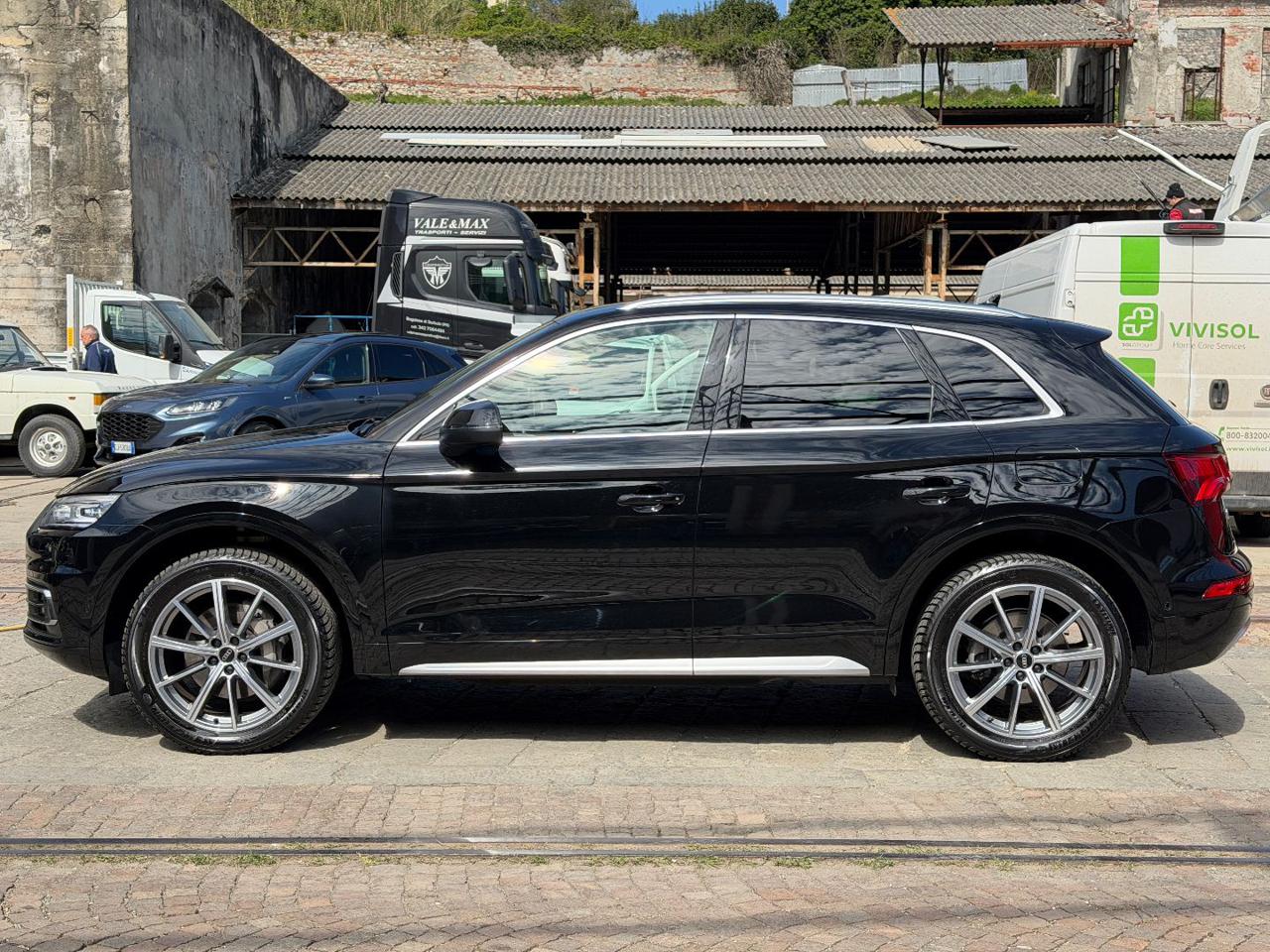 AUDI Q5 50 TFSI e quattro S tronic Business Design PHEV - 5