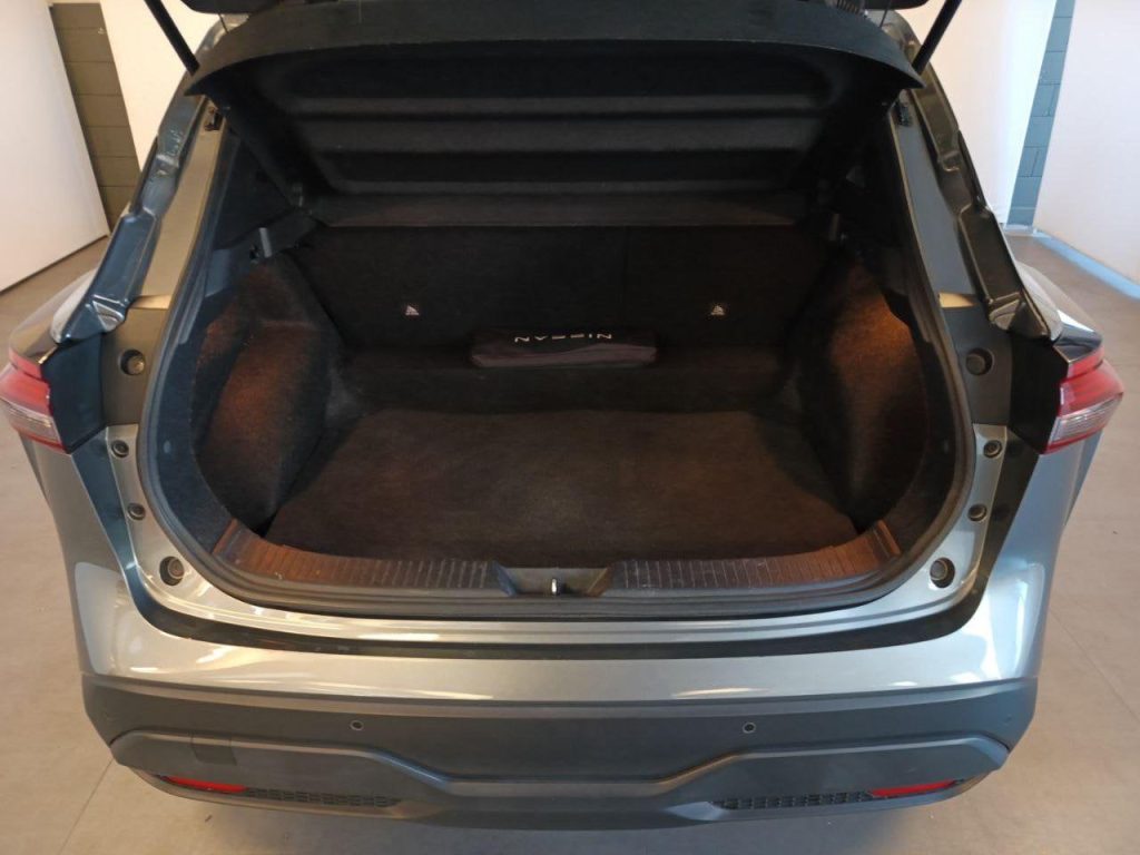 NISSAN Qashqai MHEV 140 CV Business - 10