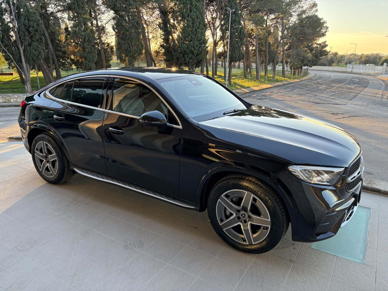 MERCEDES-BENZ GLC 220 d 4Matic Mild hybrid Coupé AMG Line Premium. - 3