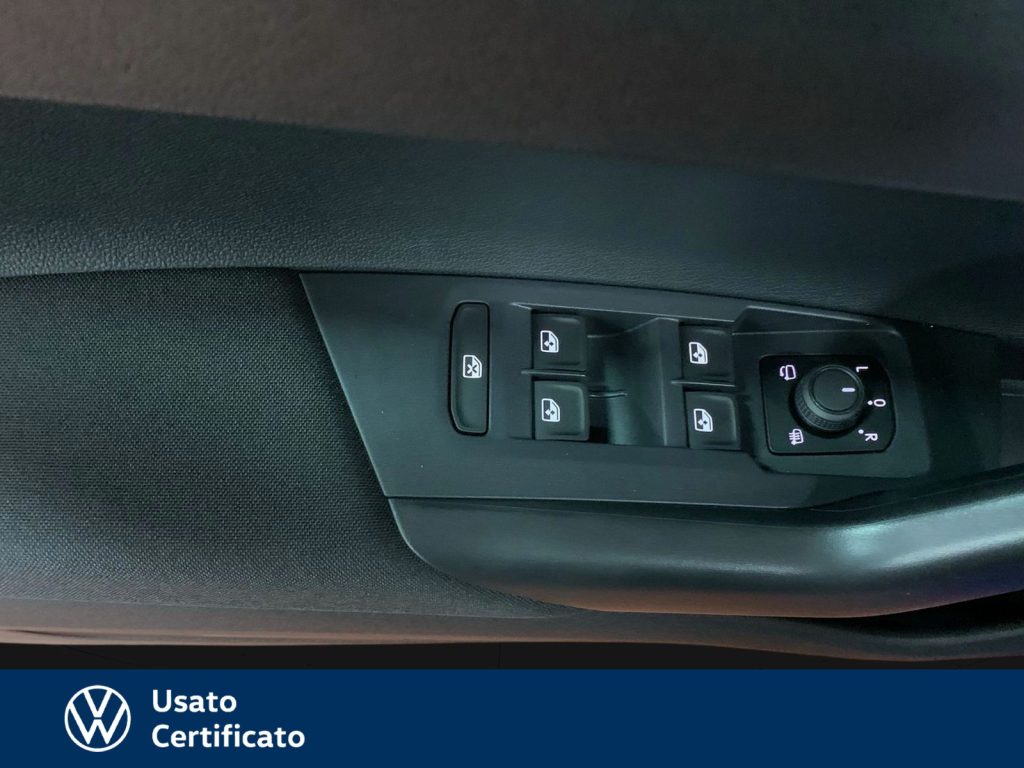 VOLKSWAGEN Polo 1.0 tsi edition plus 95cv - 18