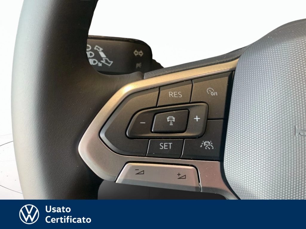 VOLKSWAGEN T-Cross 1.0 tsi r-line 115cv - 8