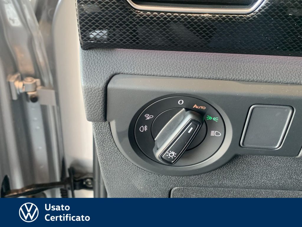 VOLKSWAGEN T-Cross 1.0 tsi r-line 115cv - 15